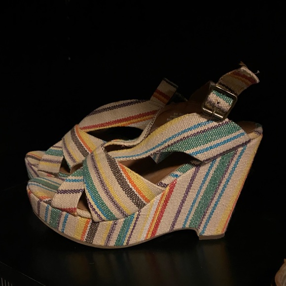 Colorful woman’s wedge - Picture 4 of 7